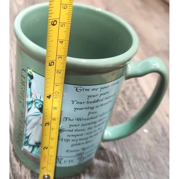 NEW YORK STATUE OF LIBERTY COFFEE TEA MUG RAISED 3D Art Deco Print Tall Green - Picture 6 of 7